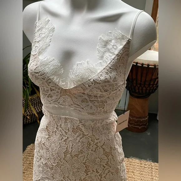 NWT Superdown x Revolve Remi Lace Mini Dress Small NWT Superdown x Revolve Remi Lace Mini Dress Small